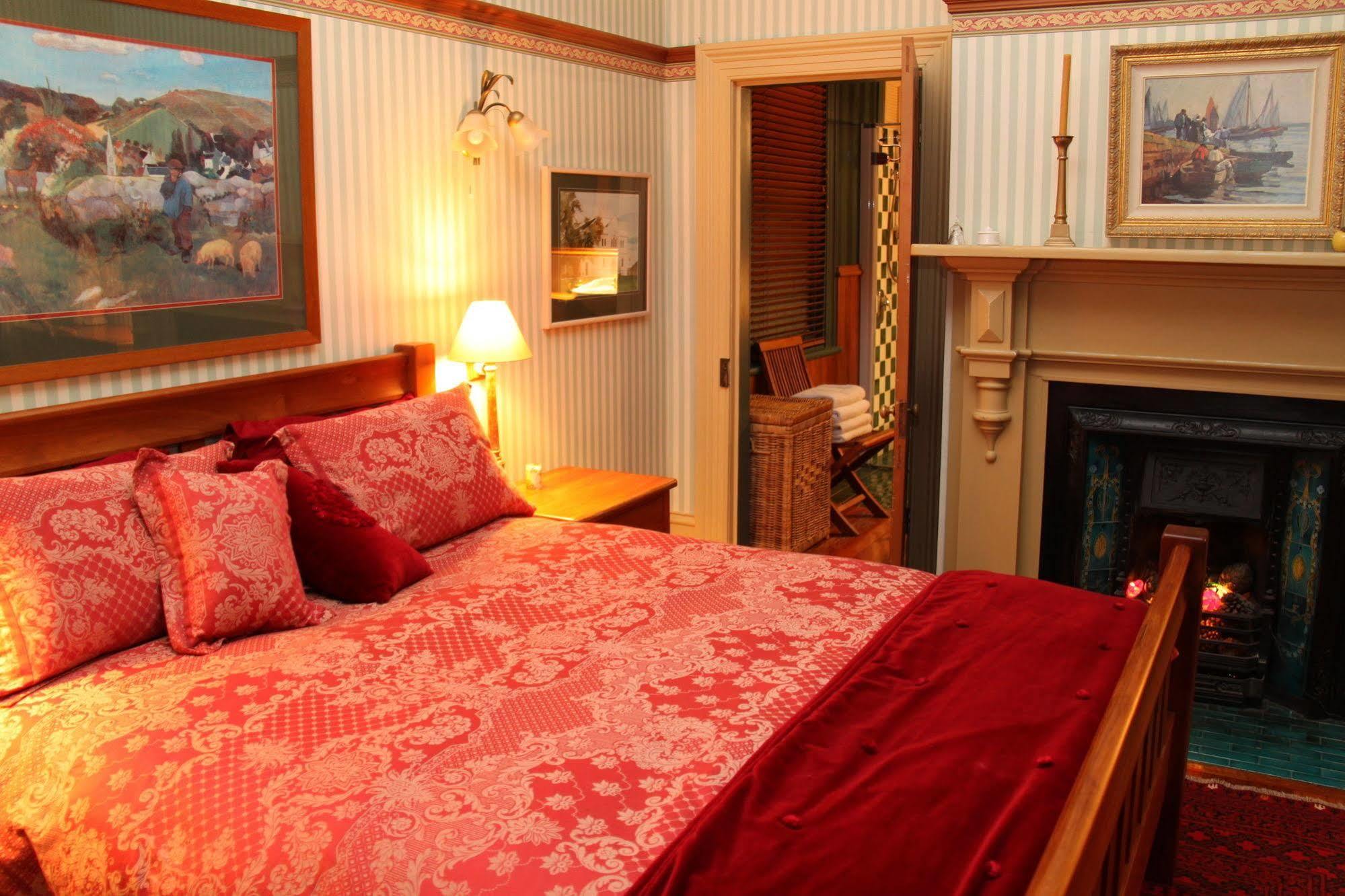 Villa Rouge B&B Invercargill Exterior photo
