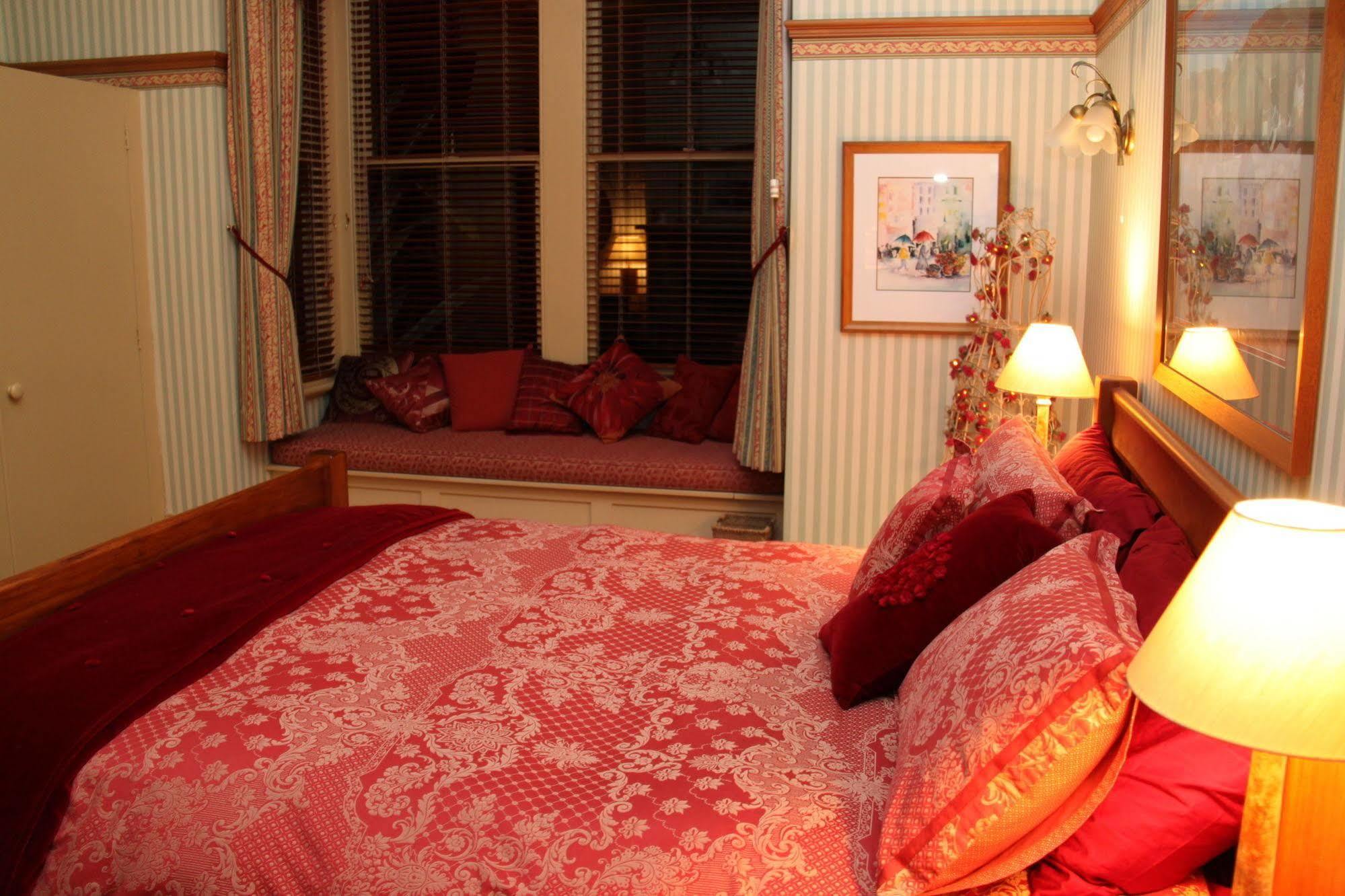 Villa Rouge B&B Invercargill Exterior photo