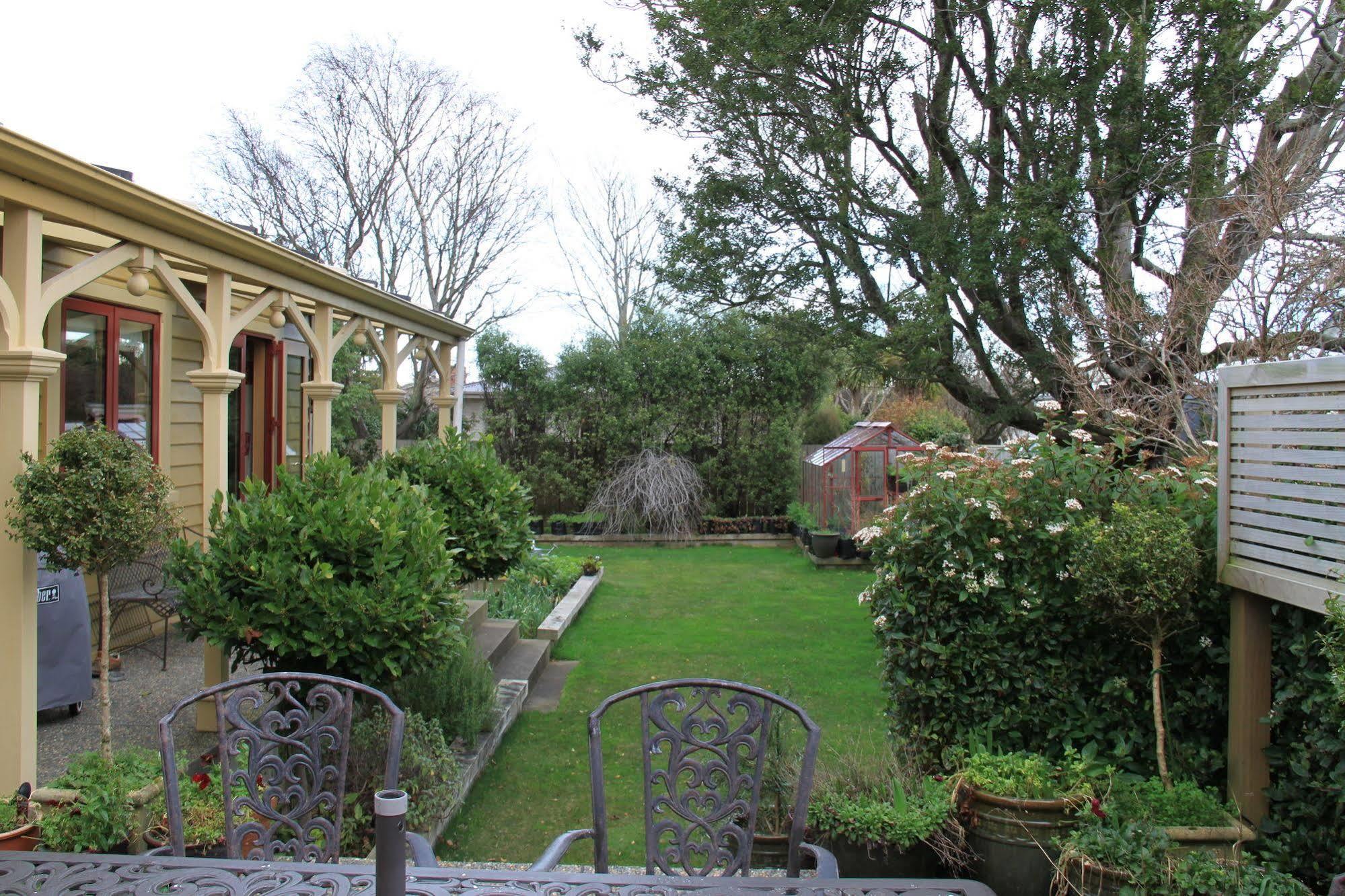 Villa Rouge B&B Invercargill Exterior photo